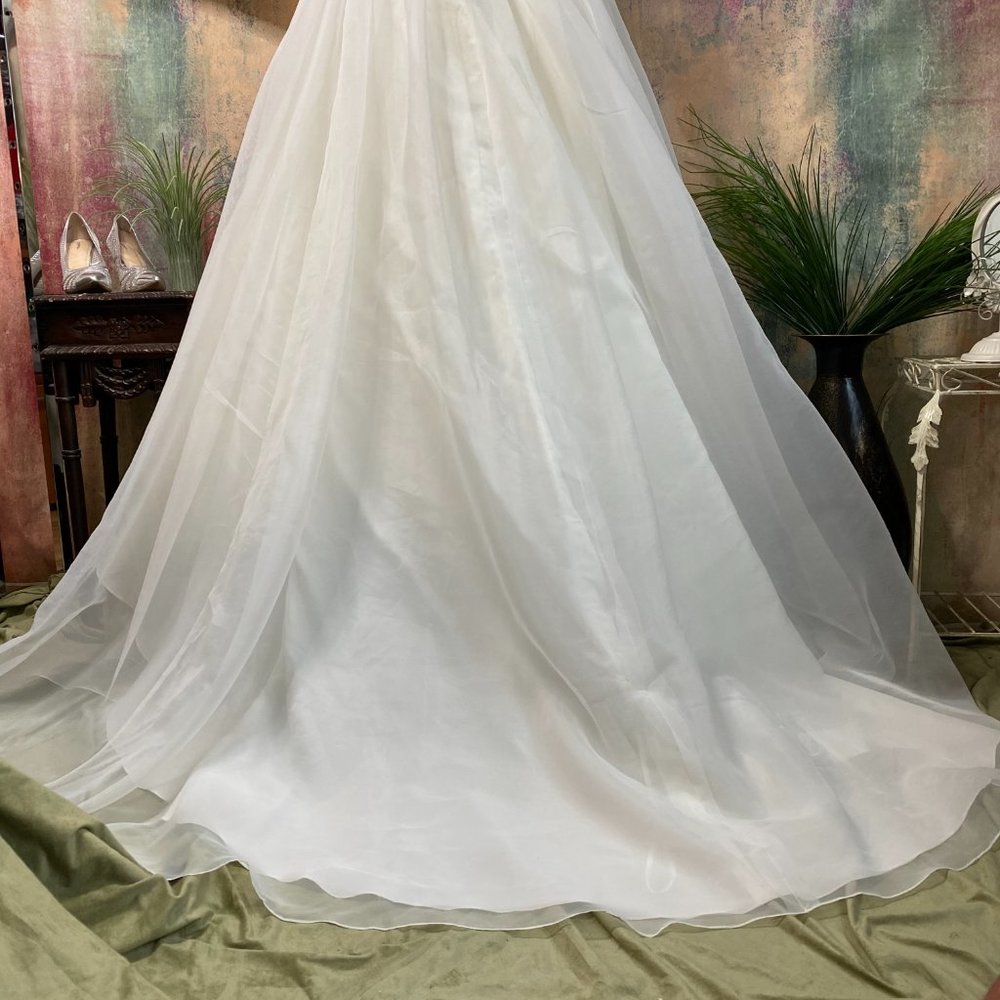 David's Bridal Oleg Cassini Elegant Ivory Lace A-Line Wedding Dress 3/4 Slvs 22W - Picture 12 of 14
